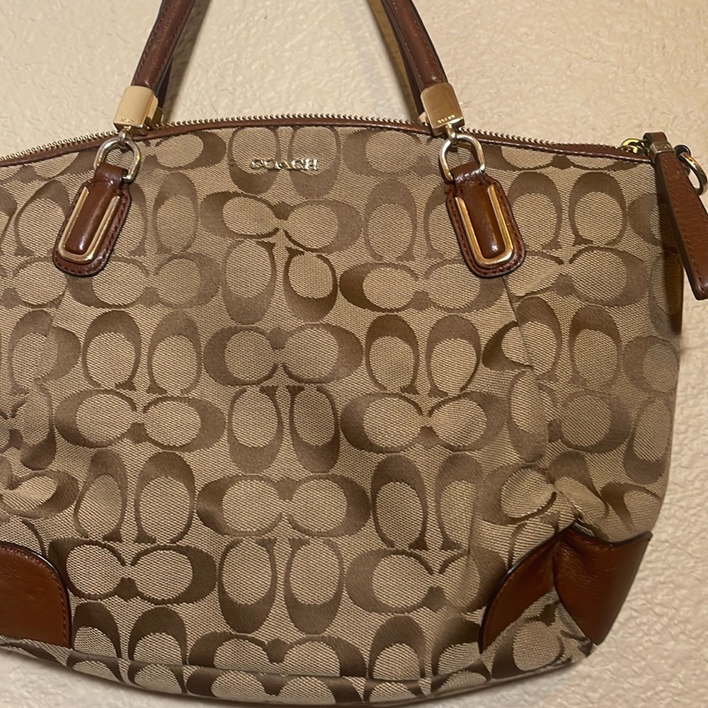 Vintage coach hand bag